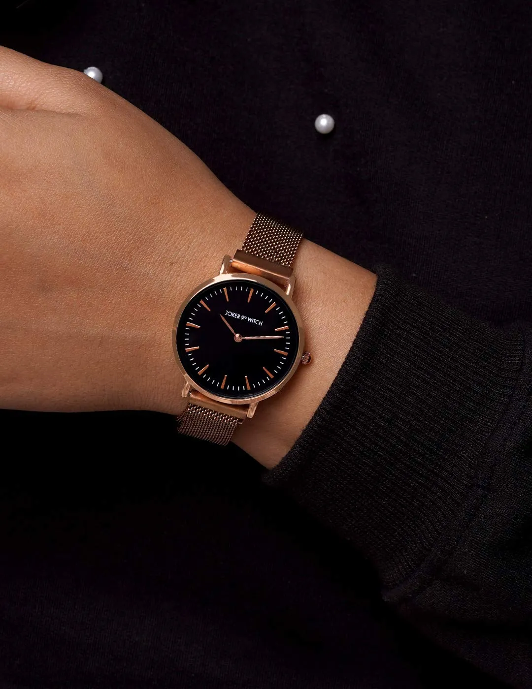 Joker & Witch Ivy Black Dial Rosegold Magnetic Strap Watch